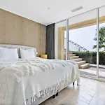 Golf Dor C6 Villa
