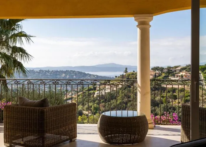 Golf Dor C6 Villa Sainte-Maxime